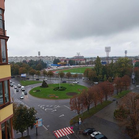 Романтичні Апартаменти У Центрі Lutsʼk Dış mekan fotoğraf